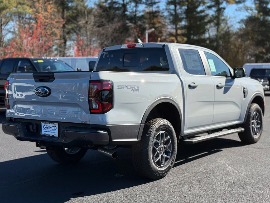New 2026 Avalanche Ford XLT image 4