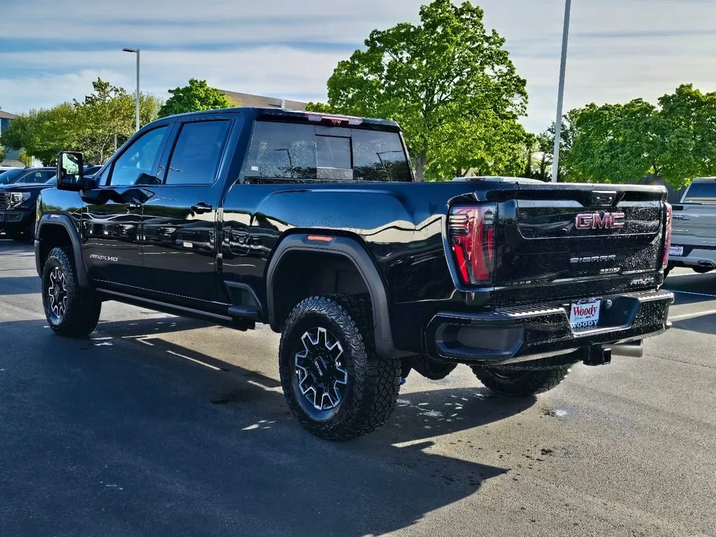 2026 GMC Sierra 2500HD AT4X - Photo 6