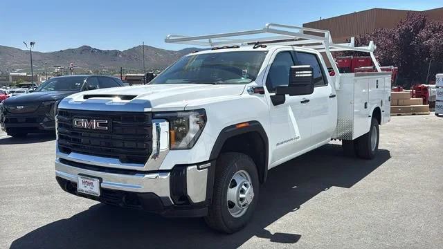 2026 GMC Sierra 3500HD Pro - Photo 7