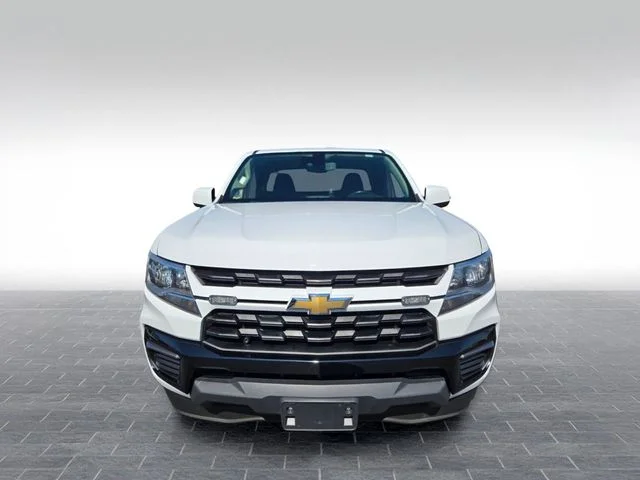 Used 2022 White Chevrolet LT image 2