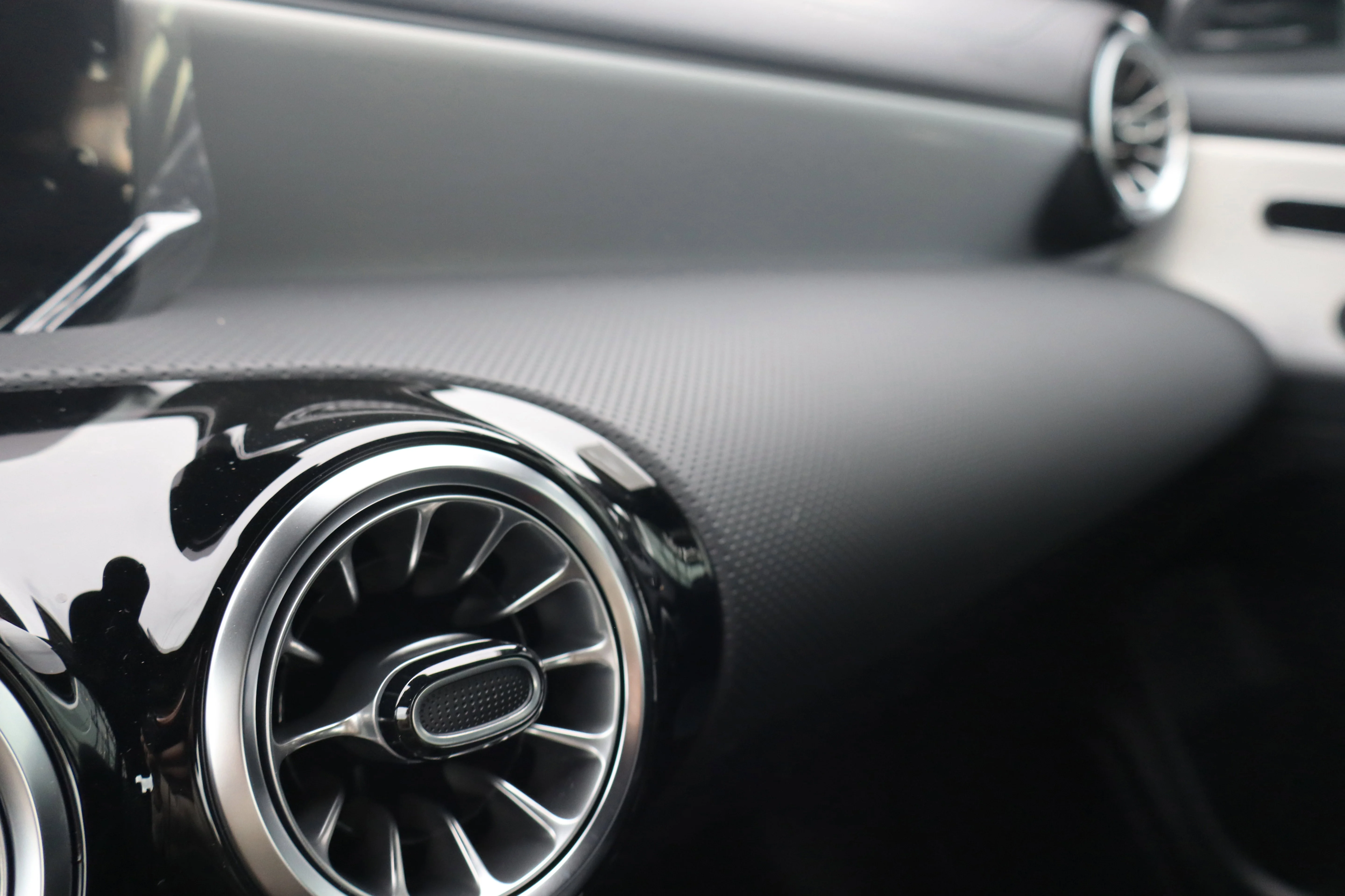 New 2026 Black Mercedes-Benz Cla 250 4matic Coupe image 12