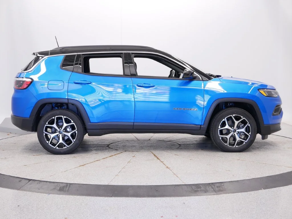 2026 Jeep Compass Limited - Photo 8