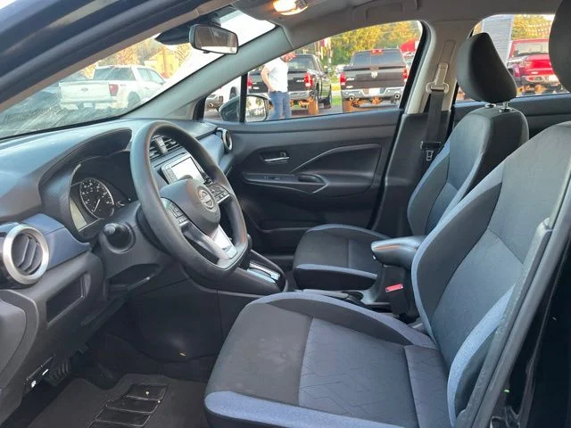 Used 2025 Black Nissan 1.6 SV image 7