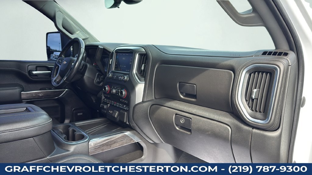 Used 2021 IRIDESCENT PEARL TRICOAT Chevrolet LTZ image 46