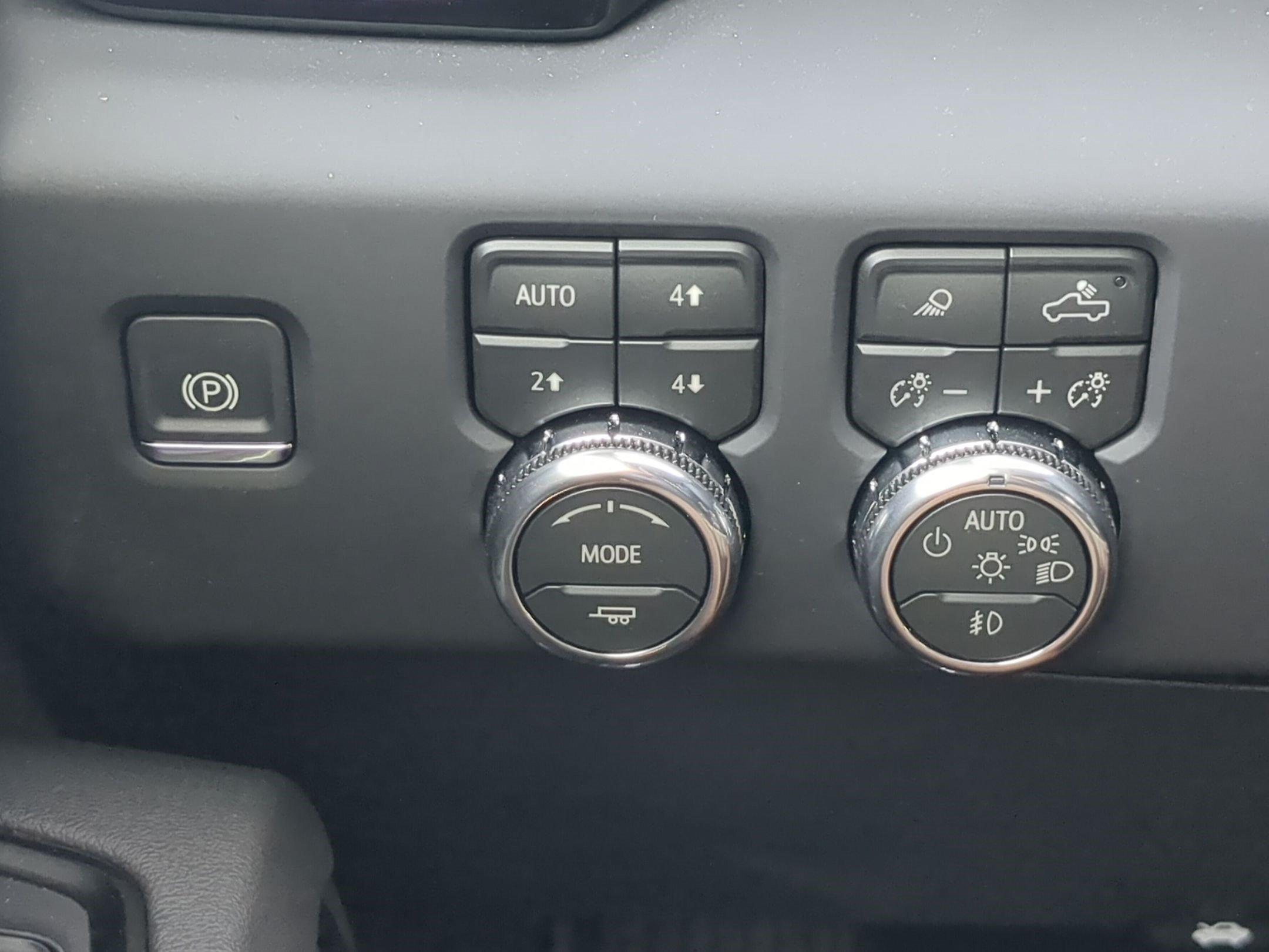 2026 GMC Sierra 2500HD AT4 - Photo 18