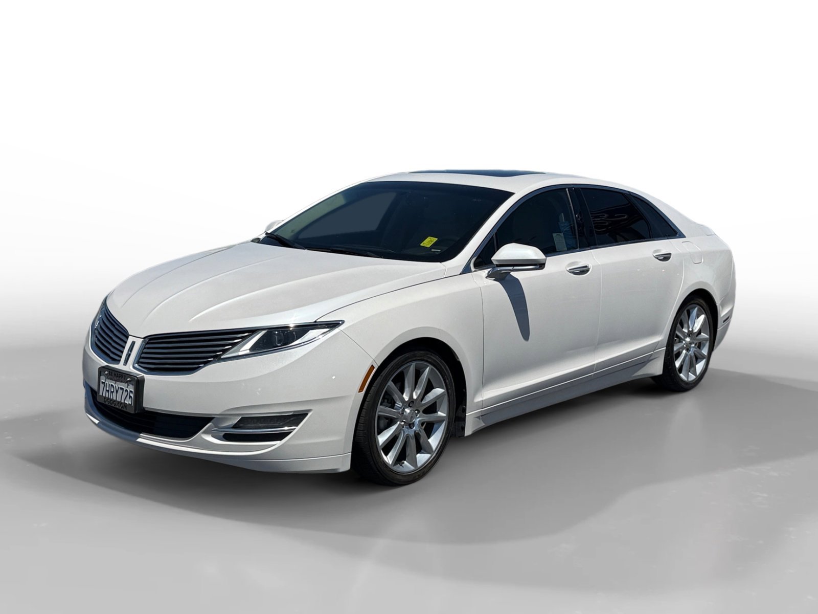 2015 Lincoln MKZ Hybrid's photo