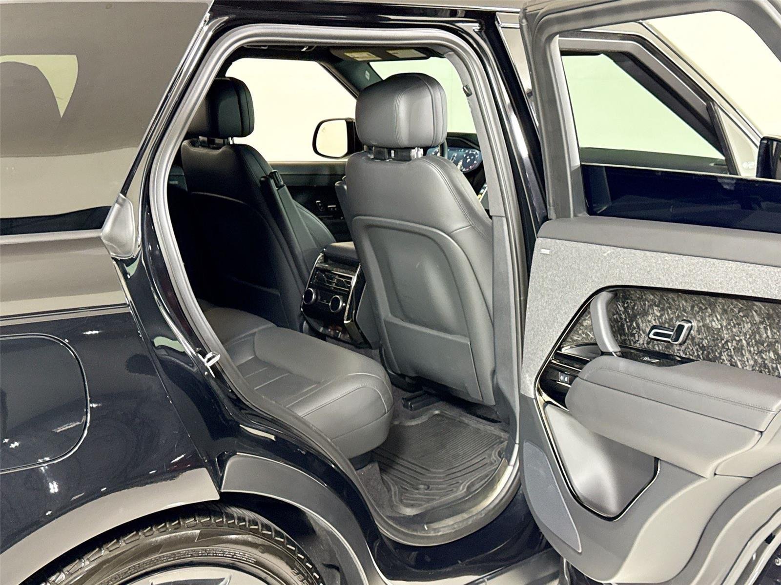 Used 2024 Santorini Black Metallic Land Rover Dynamic SE | One Owner image 28