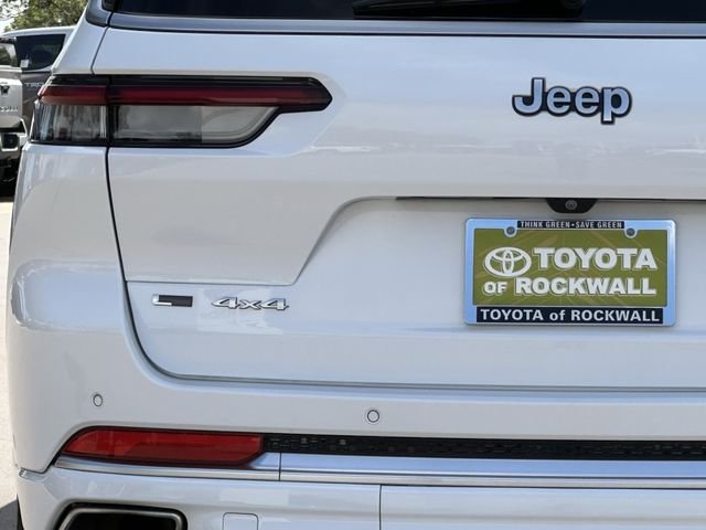 Used 2022 White Jeep Summit image 5