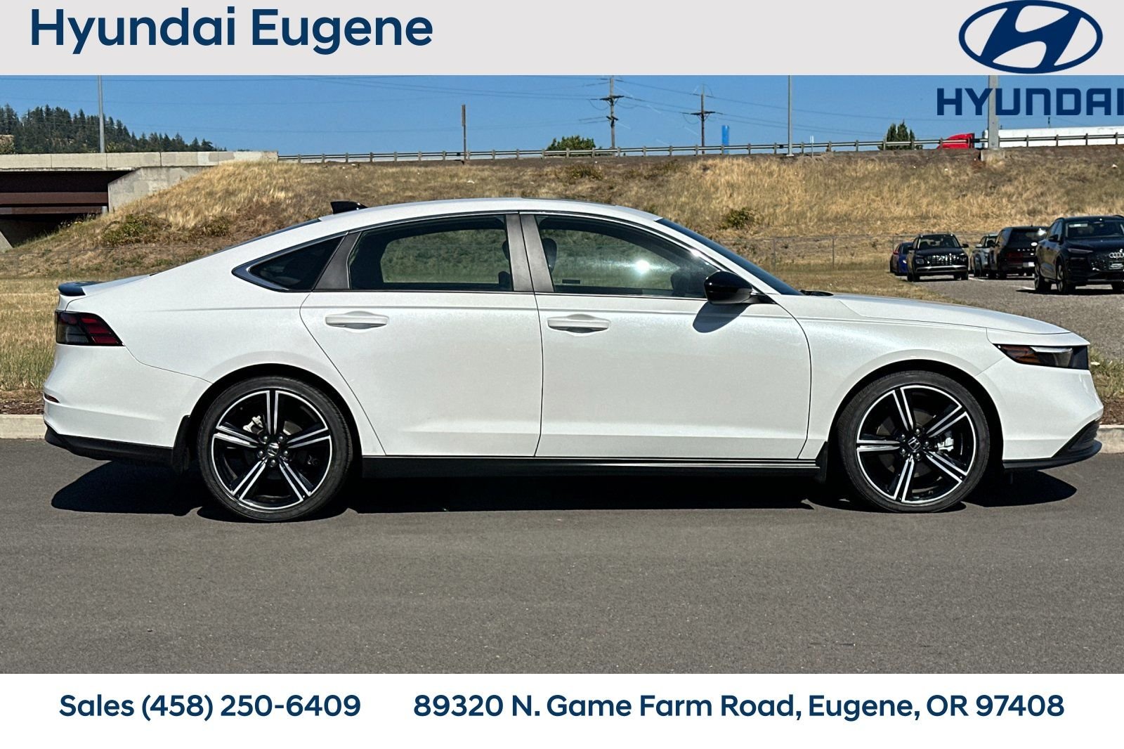 Used 2023  Honda Sport image 2