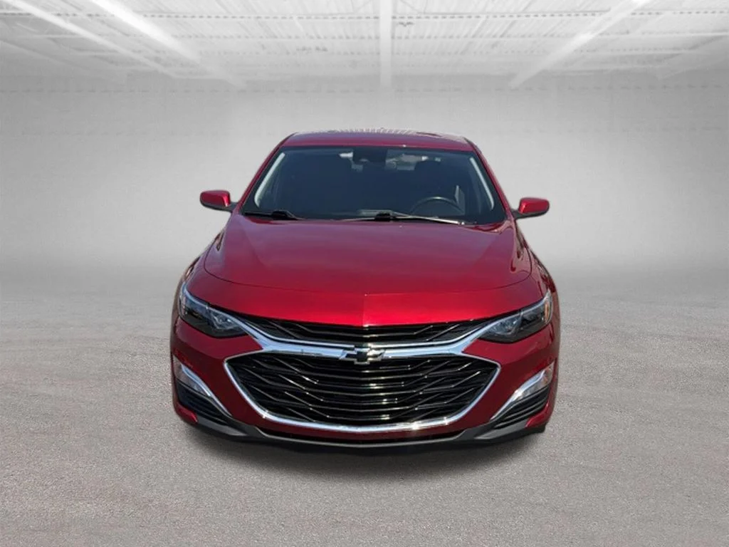 Used 2023 Red Chevrolet RS image 3