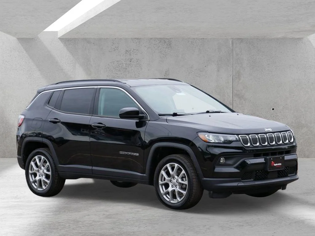 2022 Jeep Compass Latitude Lux 4X4's photo