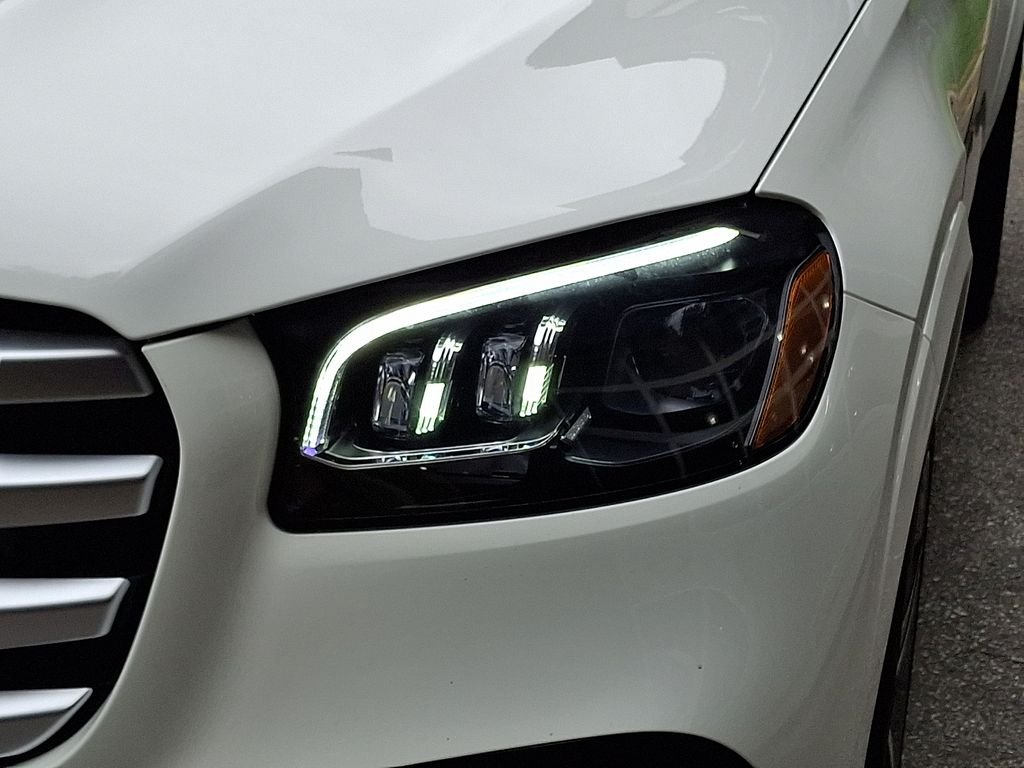 New 2026 Polar White Mercedes-Benz GLS 450 image 9