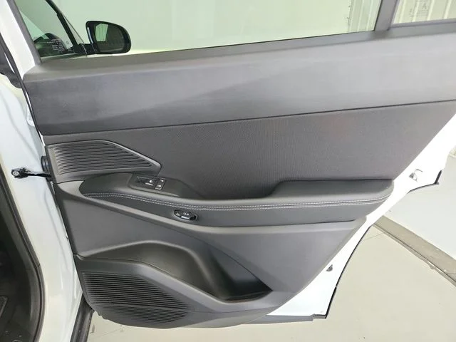 New 2026 Bright White Clear-Coat Exterior Paint Jeep Laredo image 38