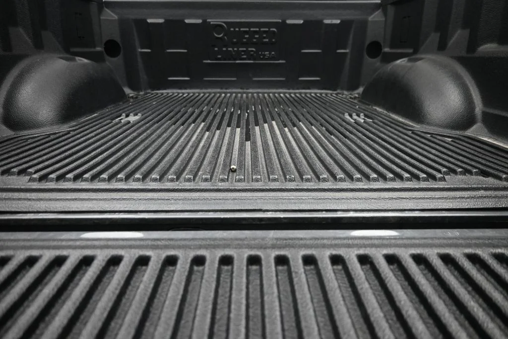 Certified Used 2025 Gray Ford XLT image 11