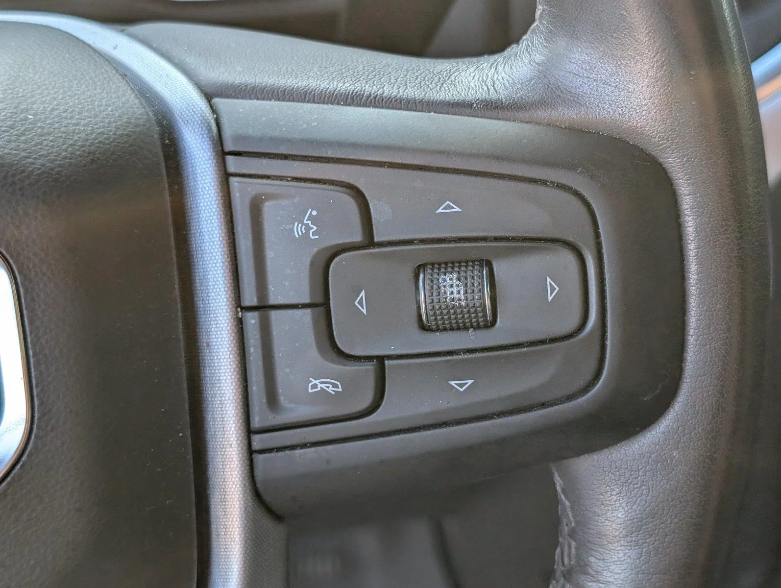 Used 2021 SUMMIT WHITE GMC SLT image 29