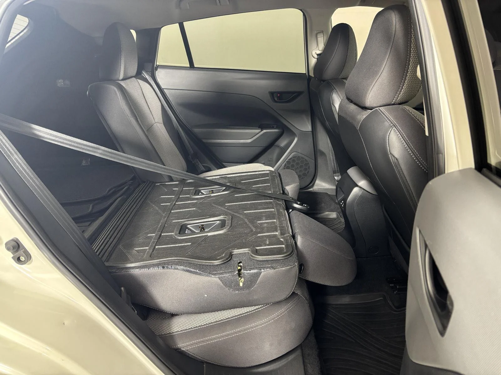 Used 2024 Crystal White Pearl Subaru Premium image 19