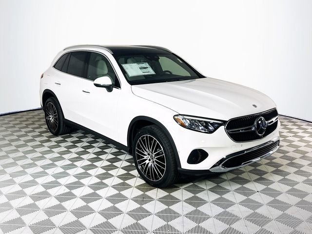New 2026 Polar White Mercedes-Benz GLC 300 image 32