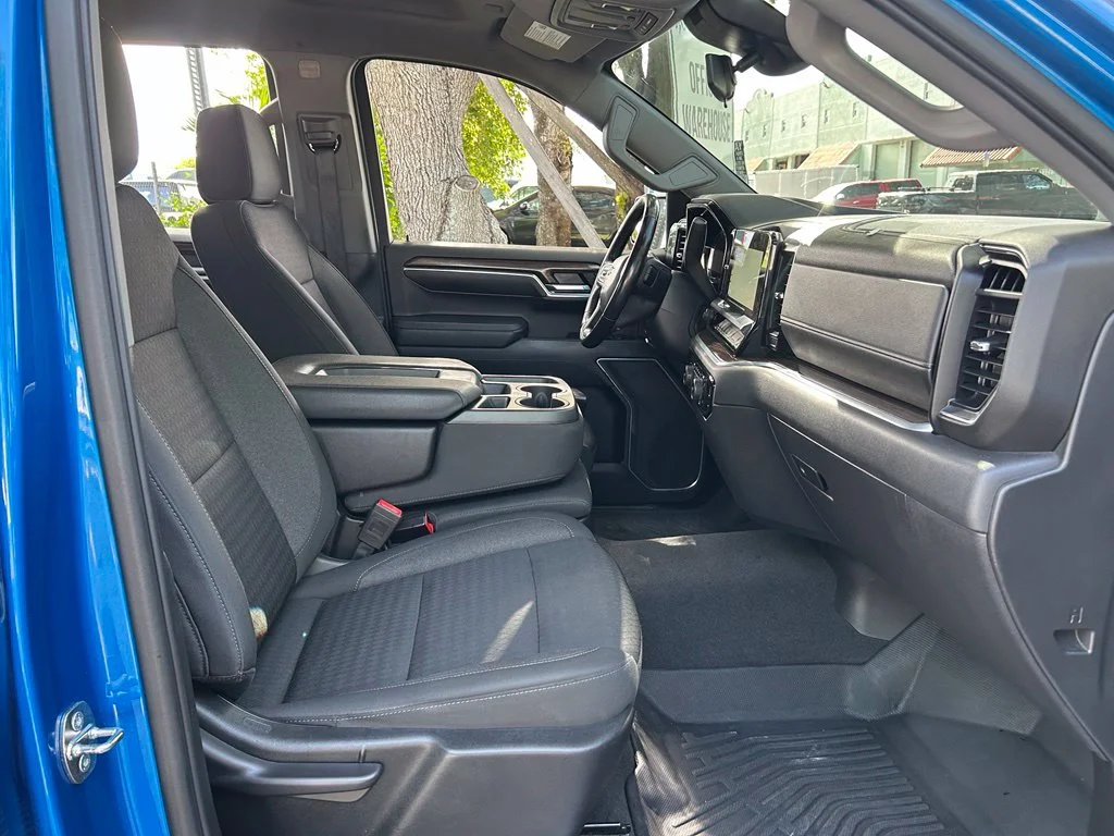 Used 2022 Glacier Blue Metallic Chevrolet LT image 40