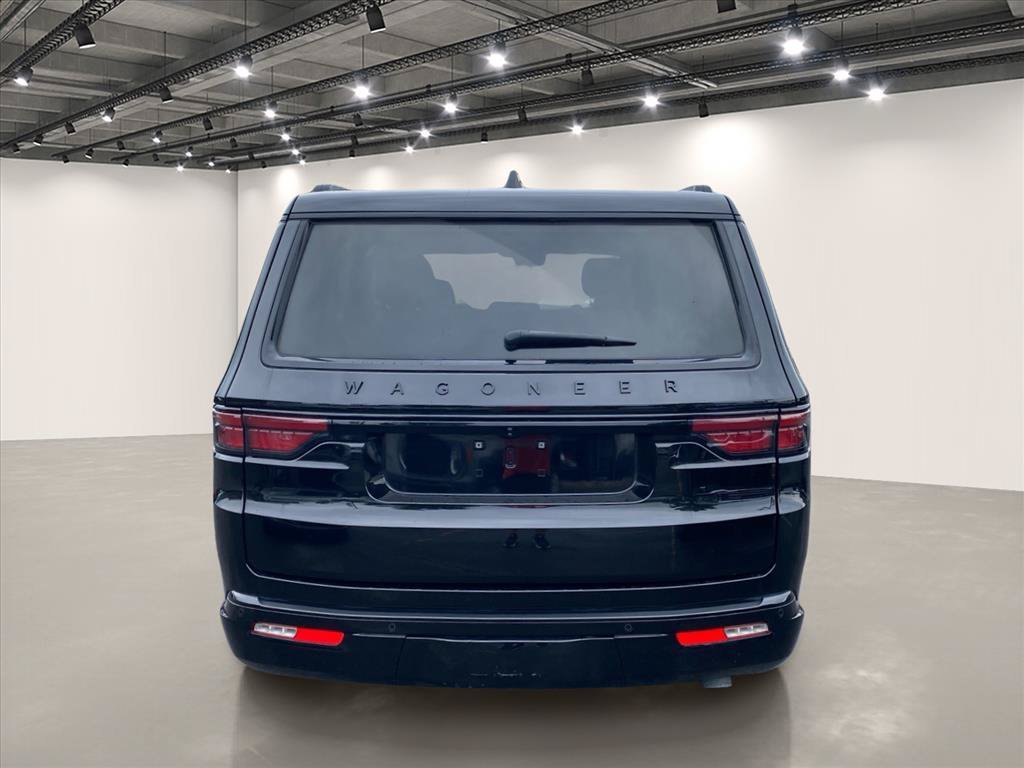 Used 2024 Diamond Black Crystal Pearlcoat Jeep Series II Carbide image 6