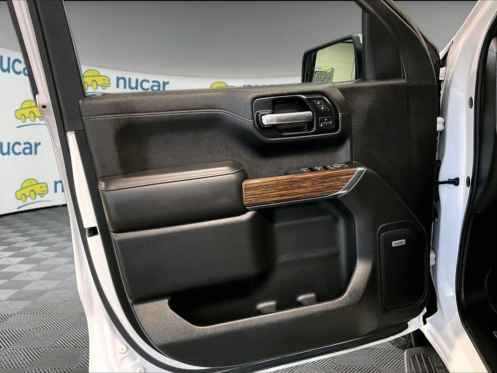 Used 2019 White Chevrolet High Country image 9