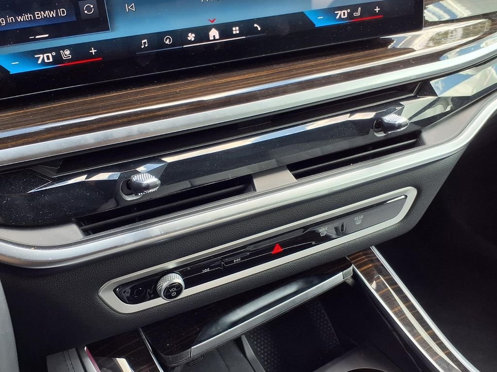 Used 2025 Brooklyn Grey Metallic BMW M60i image 4