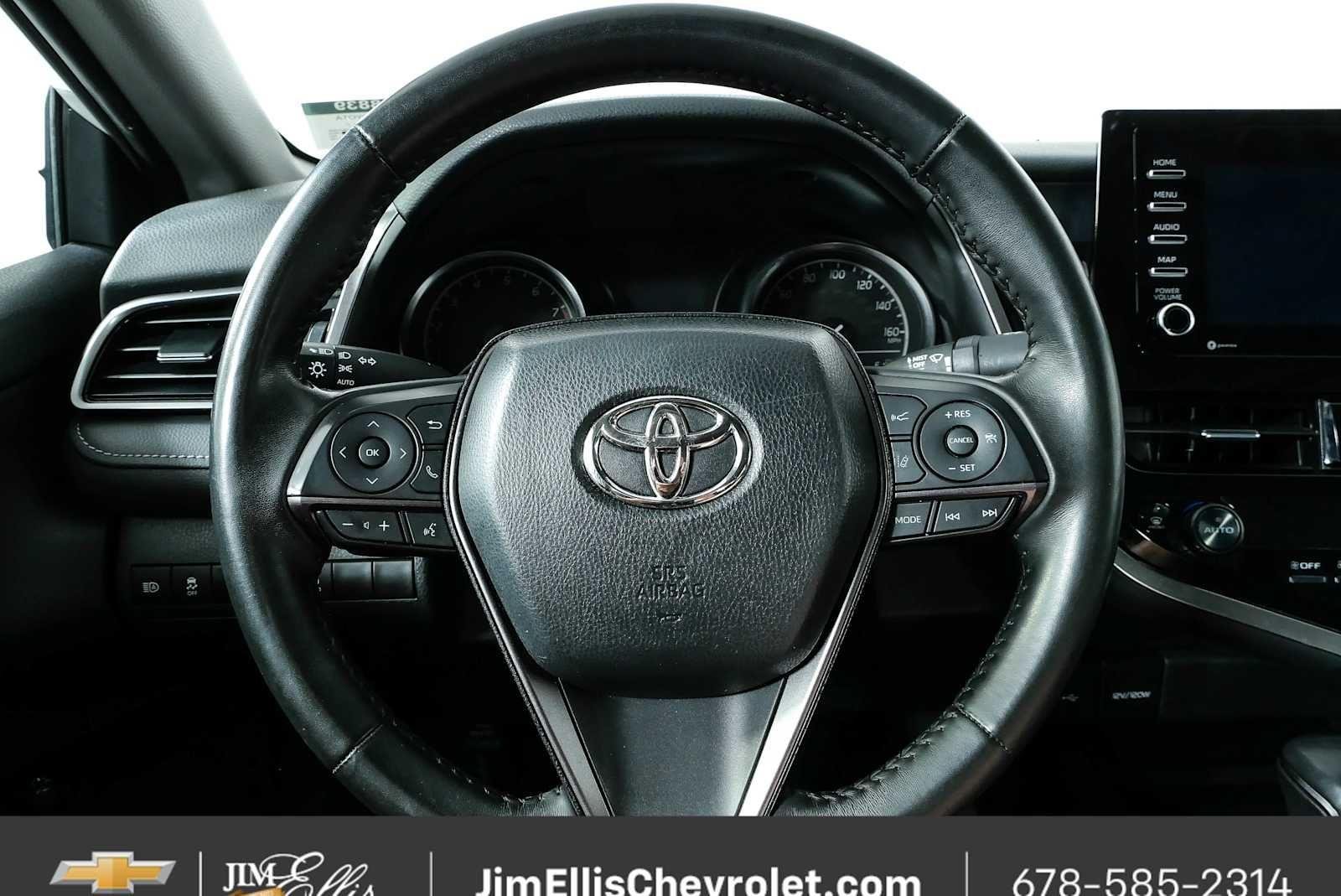 2024 Toyota Camry SE - Photo 9