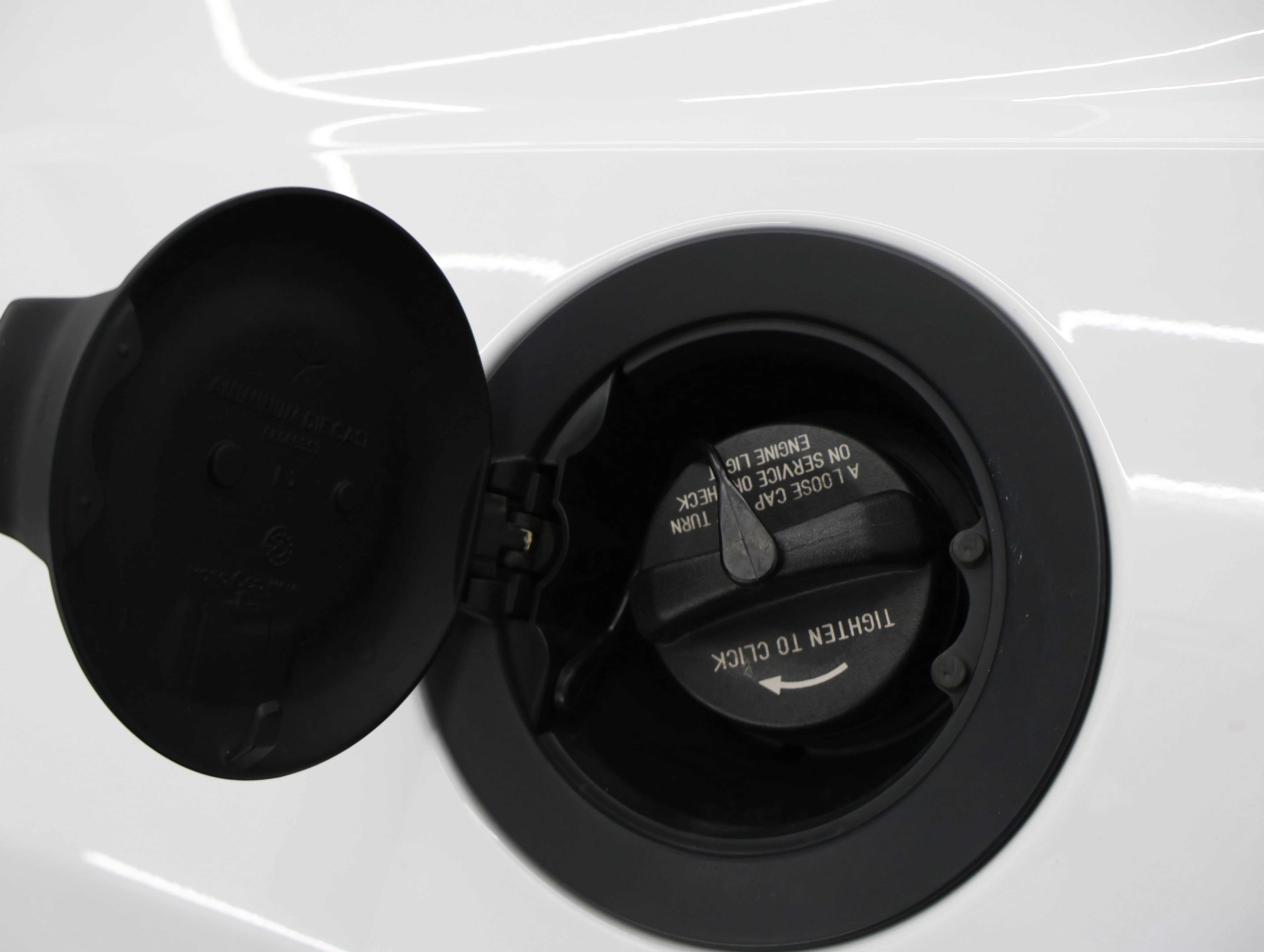 Used 2021 White Knuckle Clearcoat Dodge R/T Scat Pack image 32