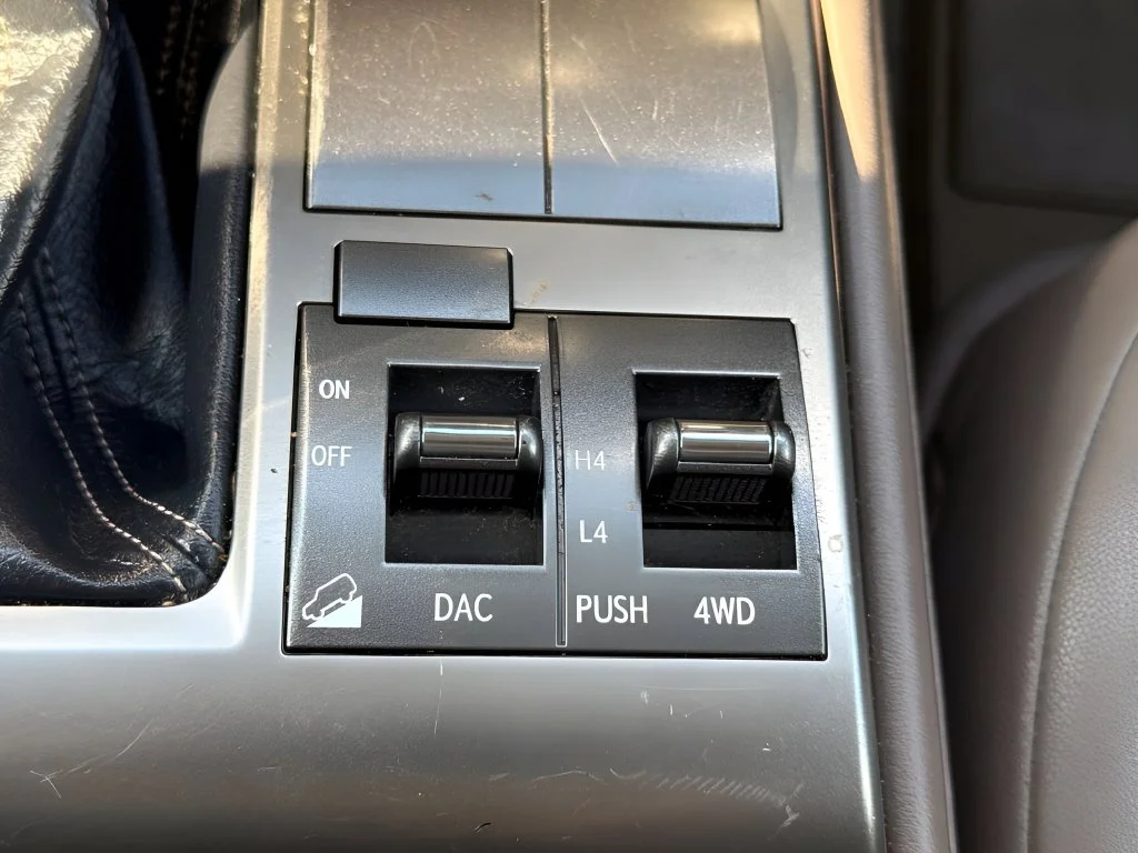 Used 2019 White Lexus 460 image 24