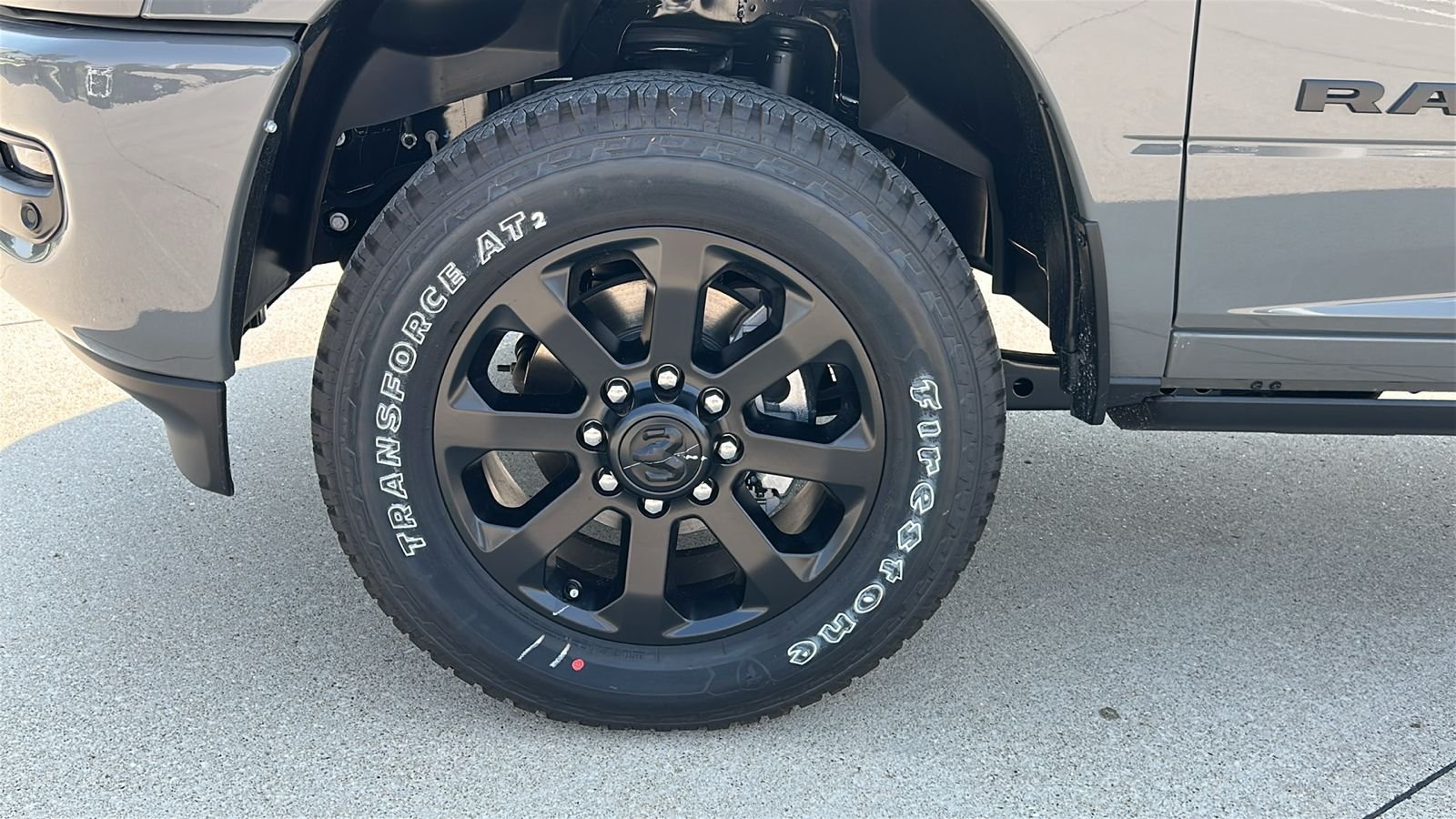 New 2026 Ceramic Gray Clear-Coat Exterior Paint RAM Laramie image 10