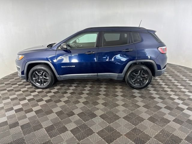 Used 2018 Blue Jeep Sport image 5