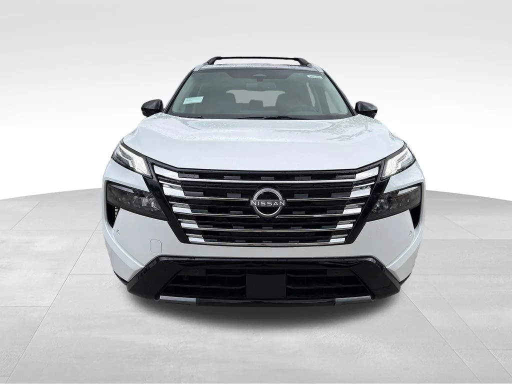 New 2026 Everest White Pearl TriCoat / Super Black Two-tone Nissan Platinum image 2