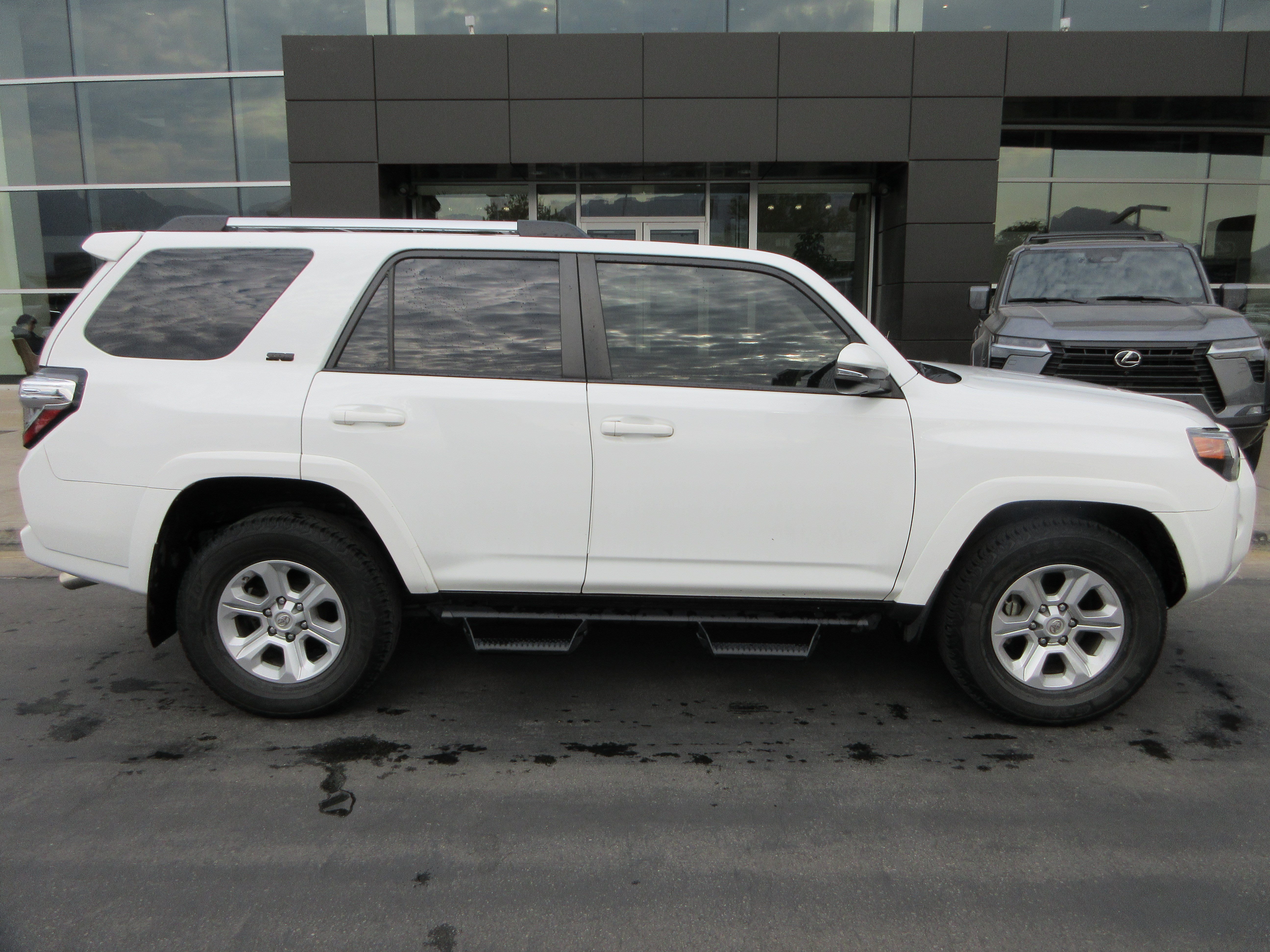 Used 2021 Super White Toyota SR5 Premium image 11
