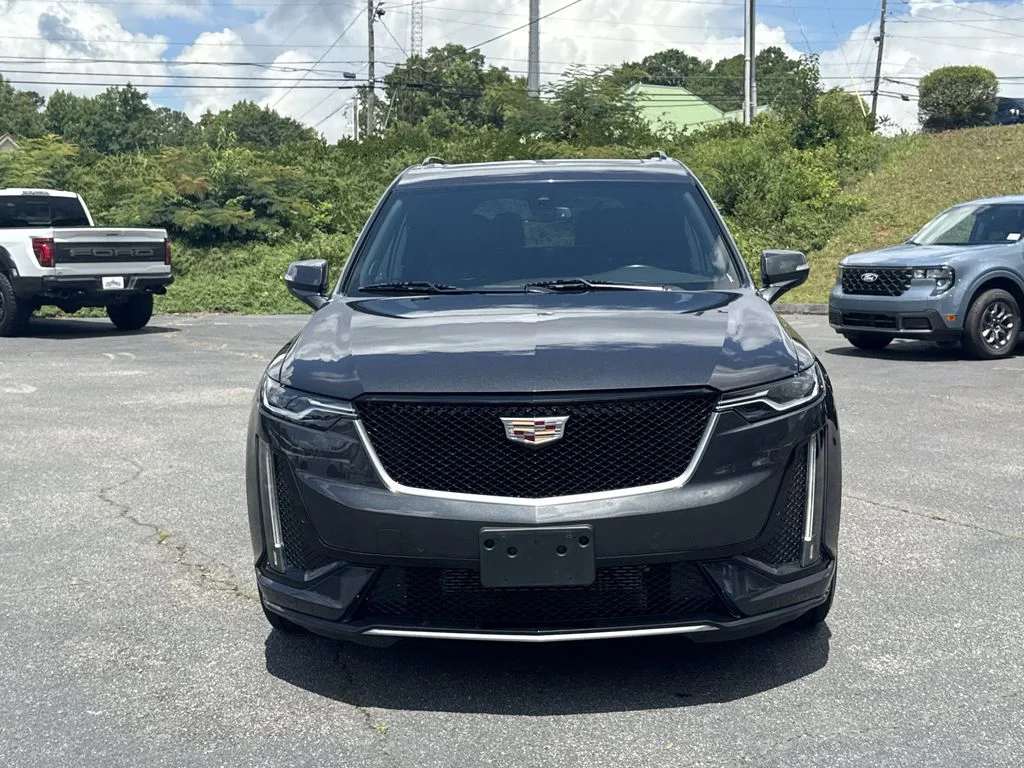 Used 2021 Green Cadillac Sport image 2