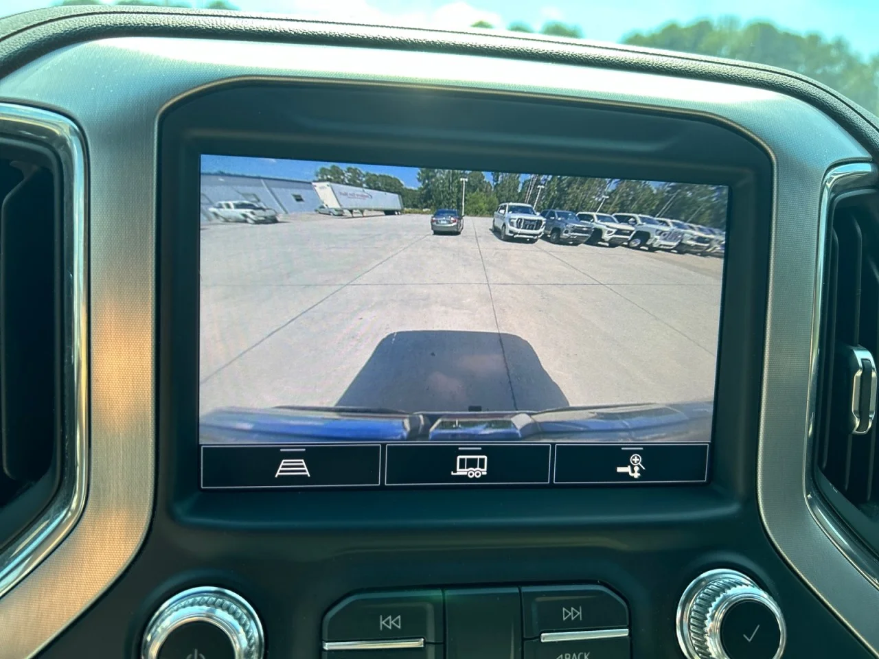 Used 2021 DARK SKY METALLIC GMC SLT image 12