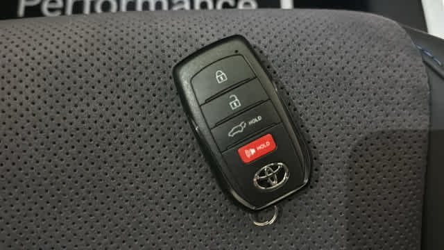Used 2026 Wind Chill Pearl w/Black Roof Toyota XSE image 36
