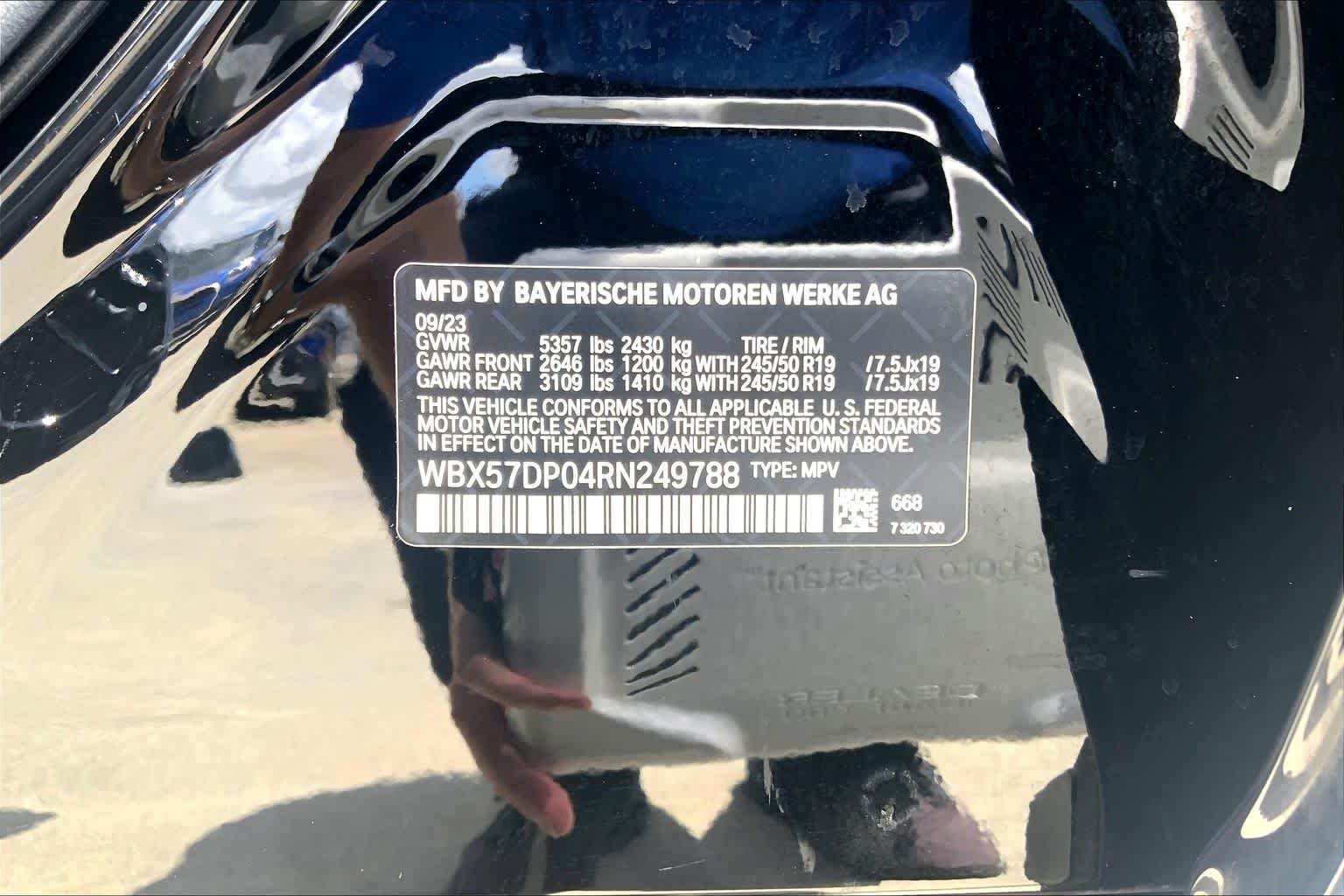 Used 2024 Jet Black BMW xDrive30i image 34