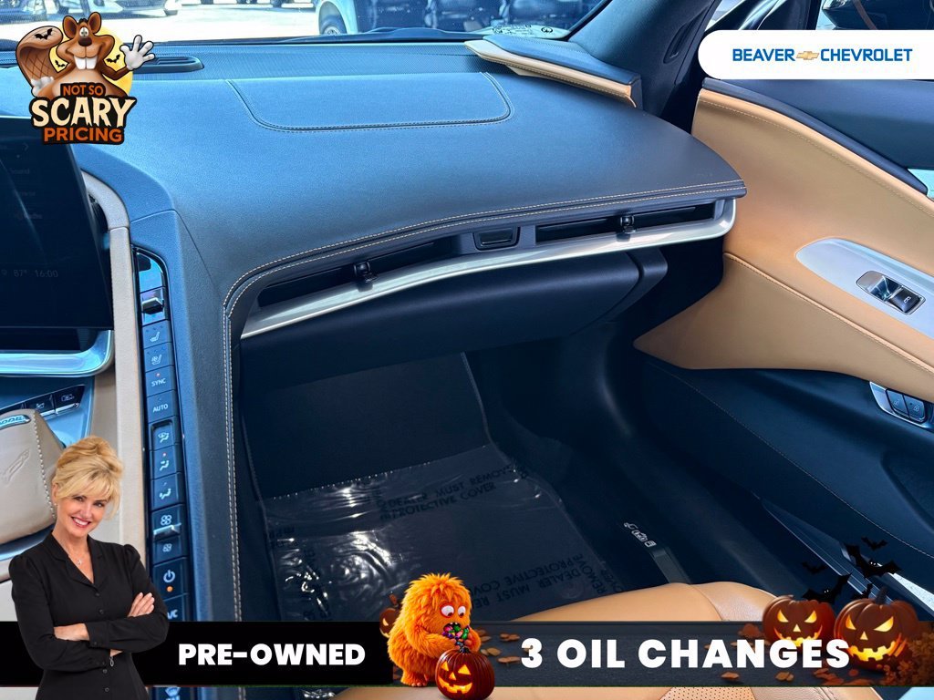 Used 2021 BLACK Chevrolet 2LT image 17