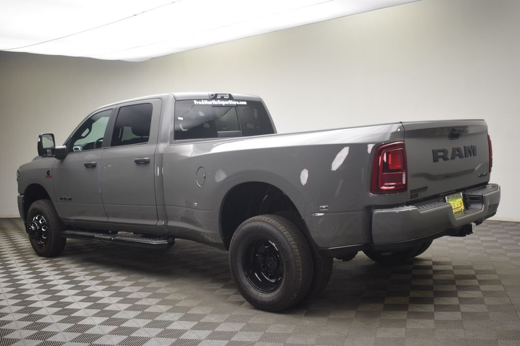 New 2026 Ceramic Gray Clear-Coat Exterior Paint RAM Big Horn image 12
