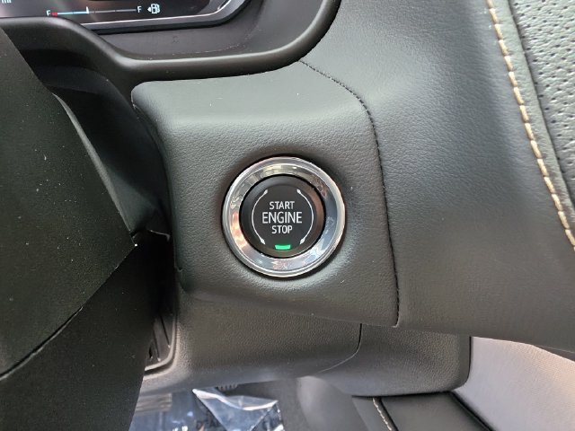 2023 GMC Yukon SLT - Photo 28