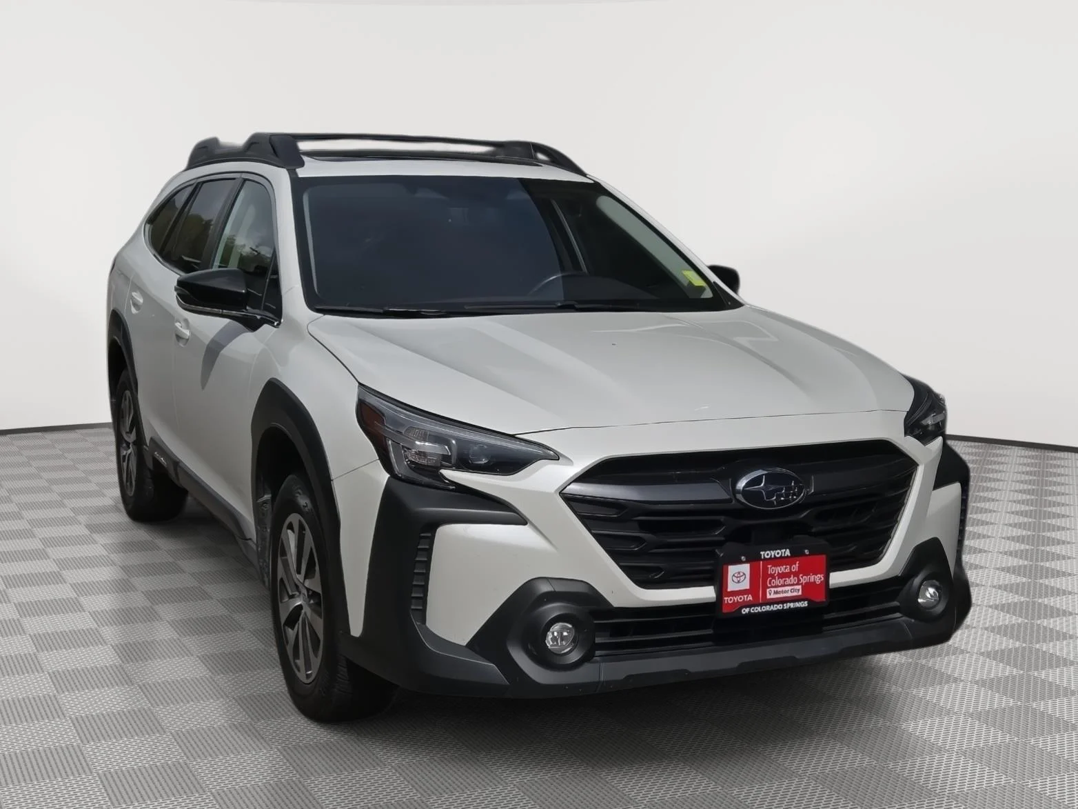 2024 Subaru Outback Premium's photo