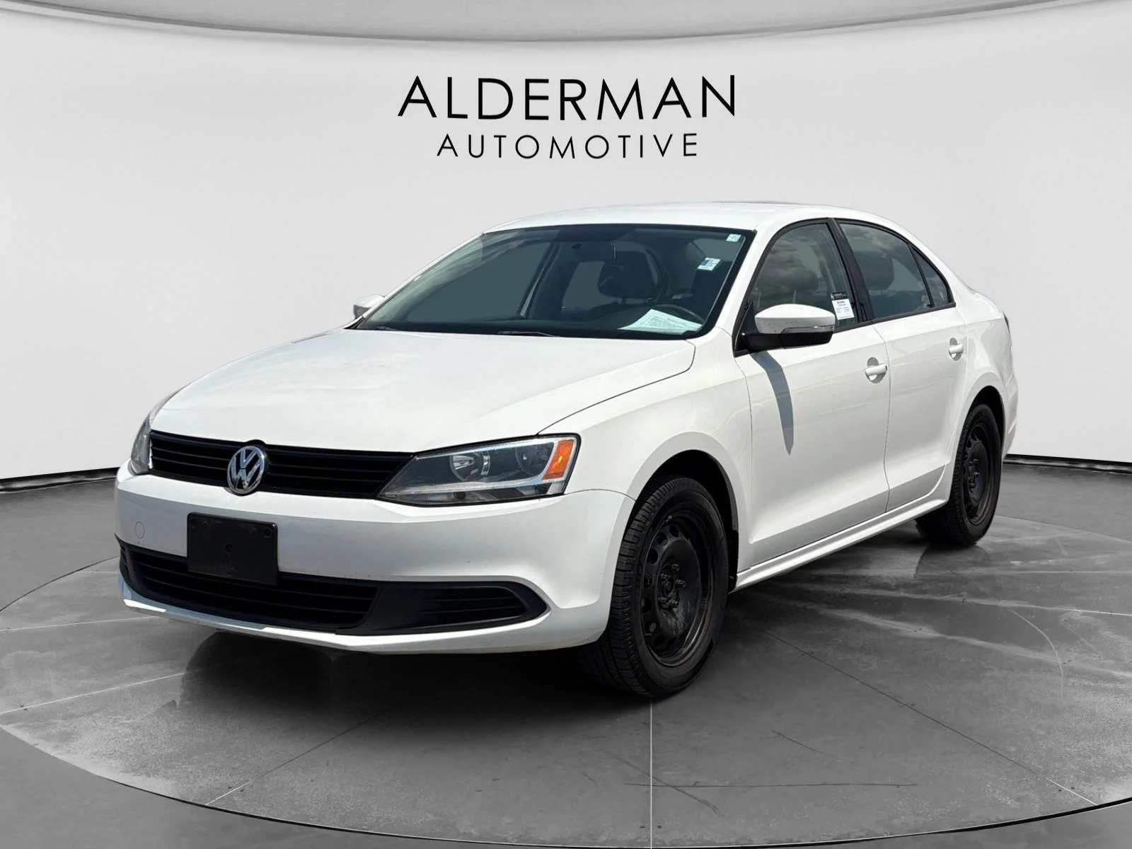 Used 2012 Candy White Volkswagen SE image 1