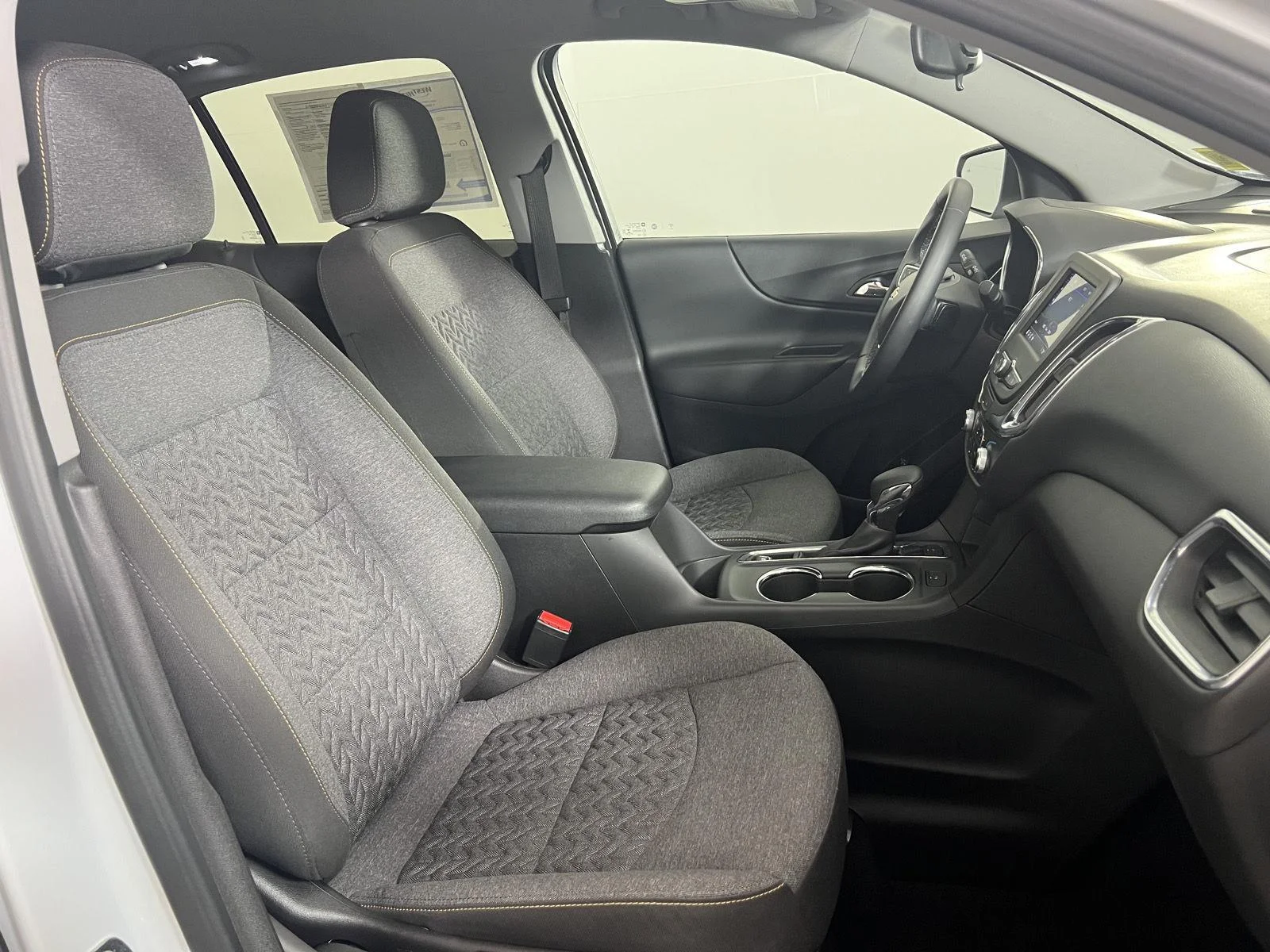 Used 2023 Summit White Chevrolet LT image 28