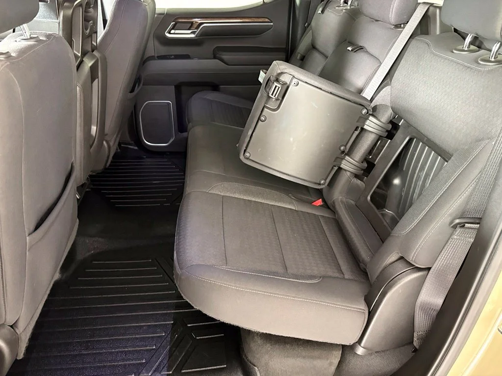 Used 2022 Beige GMC Elevation image 31