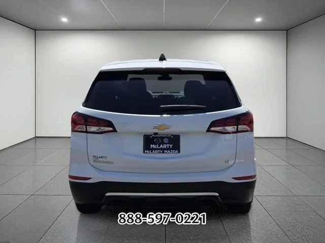 Used 2023 Summit White CHEVROLET LT image 4