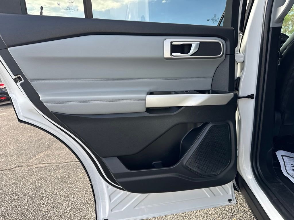 Used 2022 White Ford XLT image 14