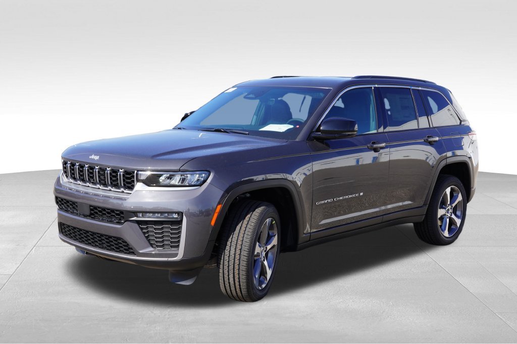 New 2026 Baltic Gray Metallic Clear-Coat Exterior Paint Jeep Limited image 7