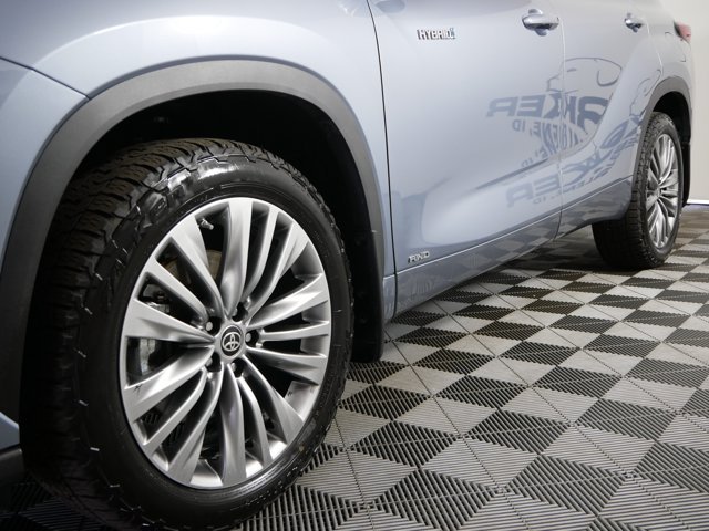 Used 2021 Moon Dust Toyota Hybrid Platinum image 2