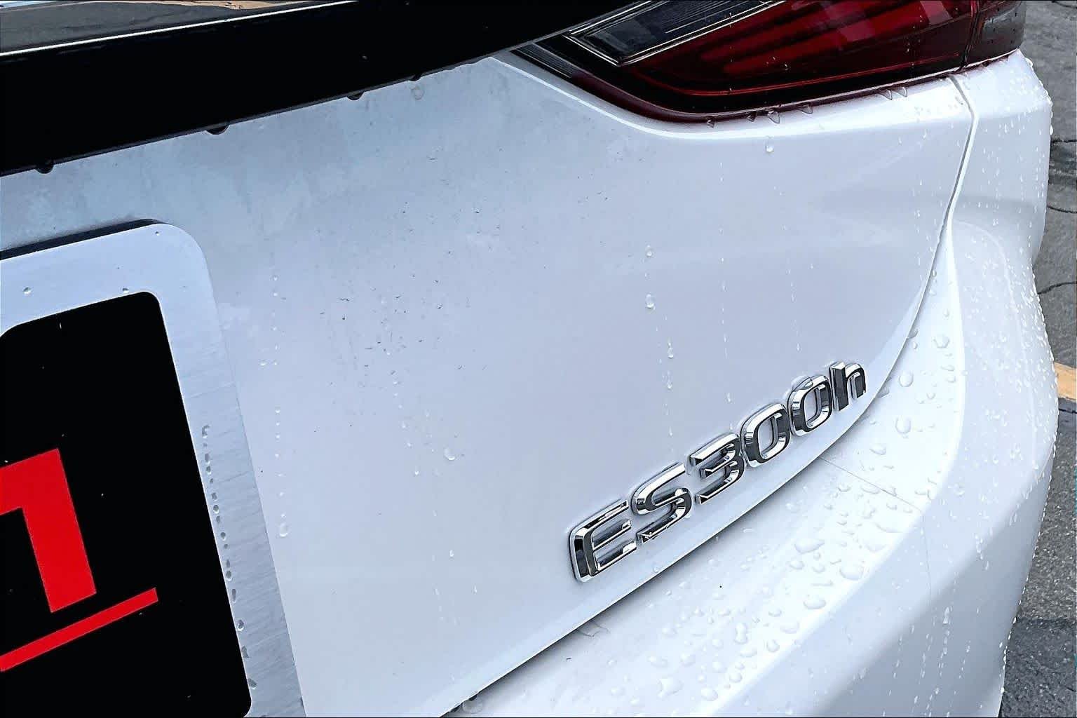 Certified Used 2025 Eminent White Pearl Lexus  image 10
