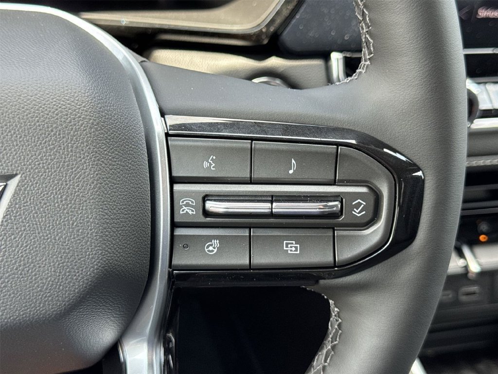 2026 Chevrolet Colorado LT - Photo 12