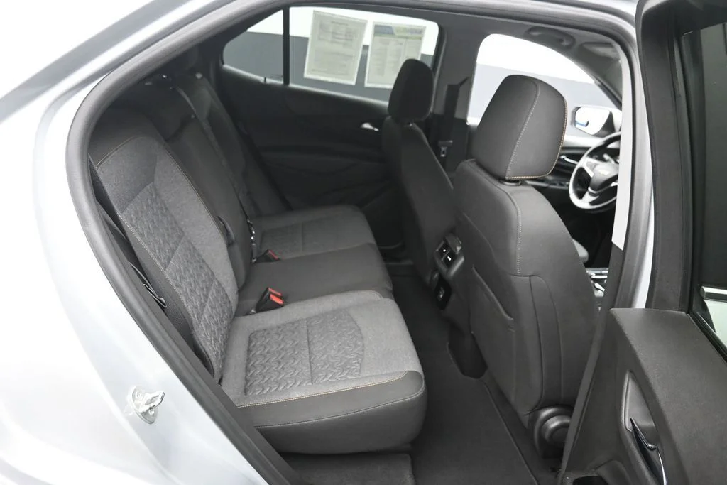 Used 2022 Silver Chevrolet LT image 10